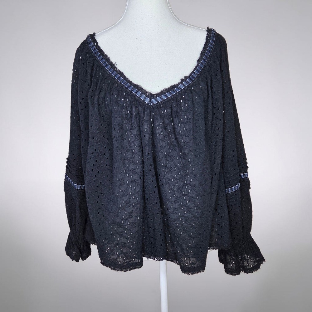 Free People Black Eyelet Cotton V-Neck Balloon Sleeve Blouse Large